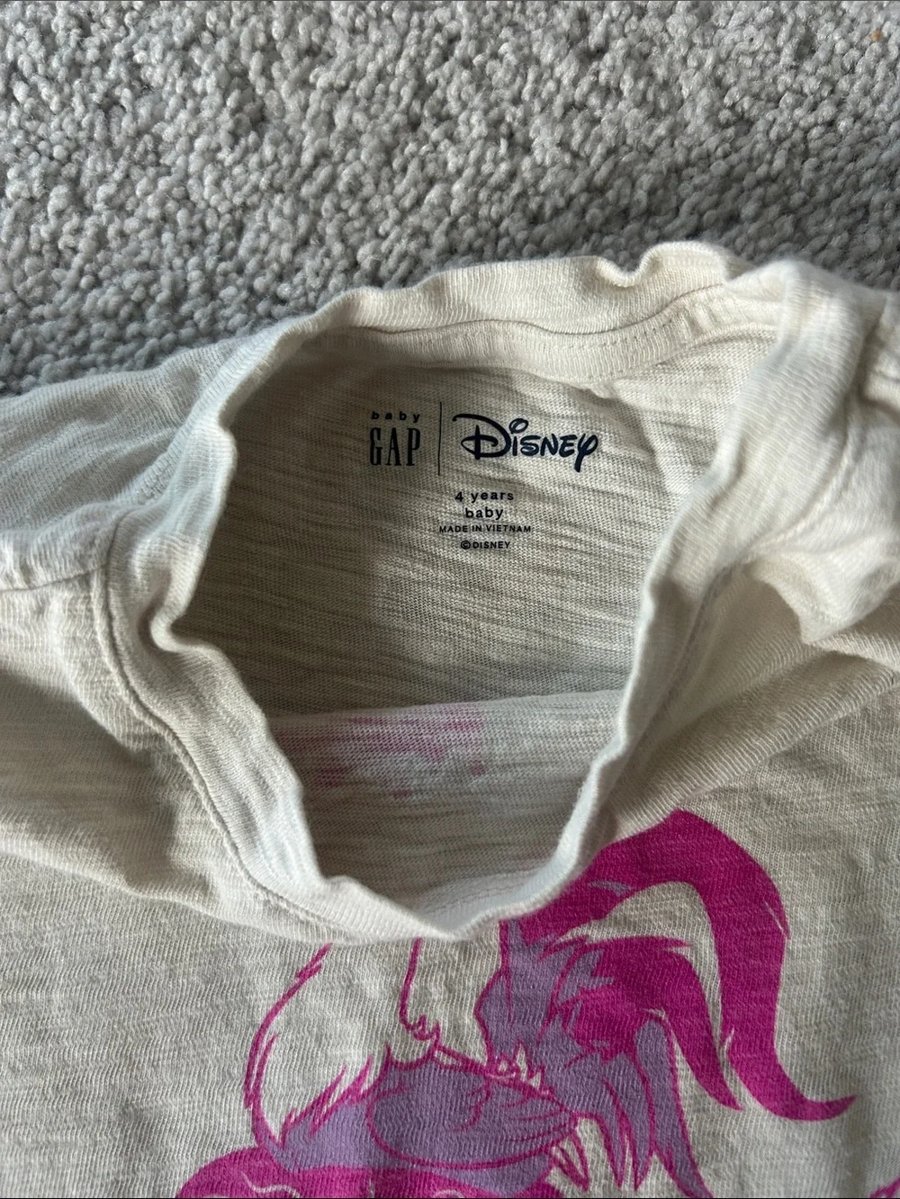 GAP Kids Cream Short-Sleeve Tee with Pink Character Print- Moana